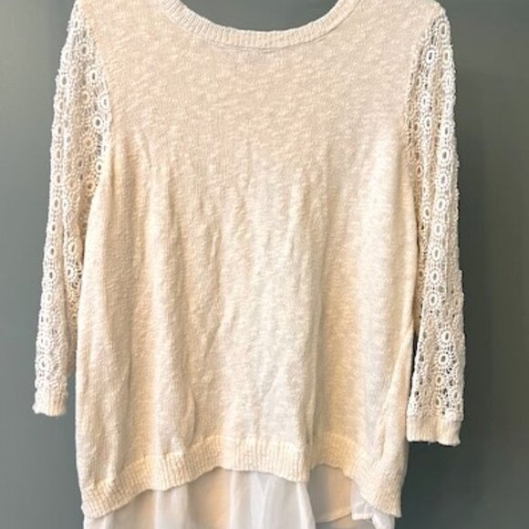 Sweater from Roz & Ali - Picture 2 of 4